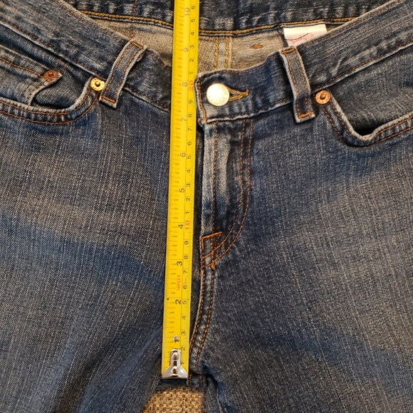 Lucky Brand Y2K Mid Rise Flare Jeans Medium Wash Size 6 EUC - Picture 7 of 9